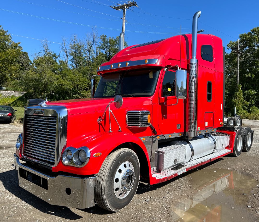 2015 FREIGHTLINER Coronado 132